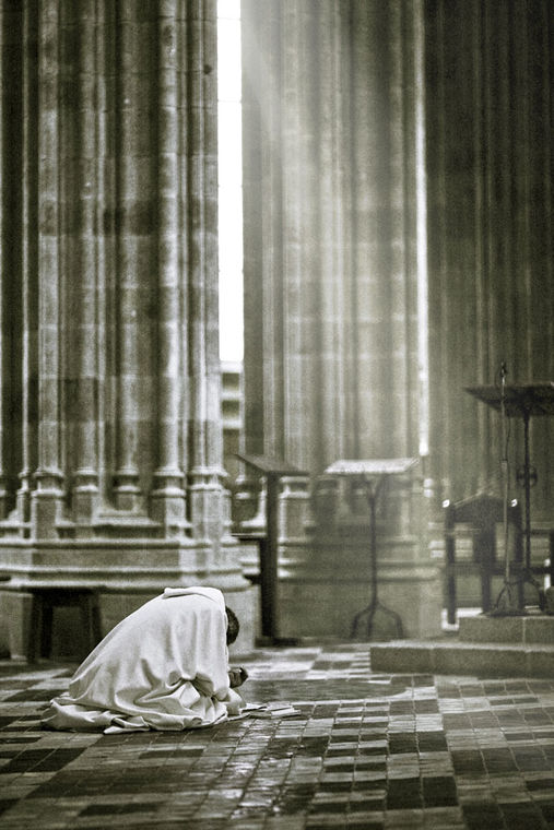 pray